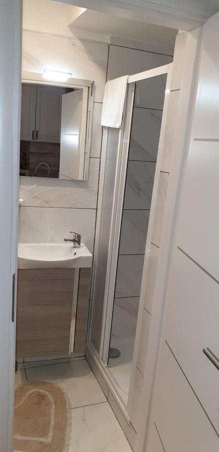Apartment Marko Сен Екстериор снимка